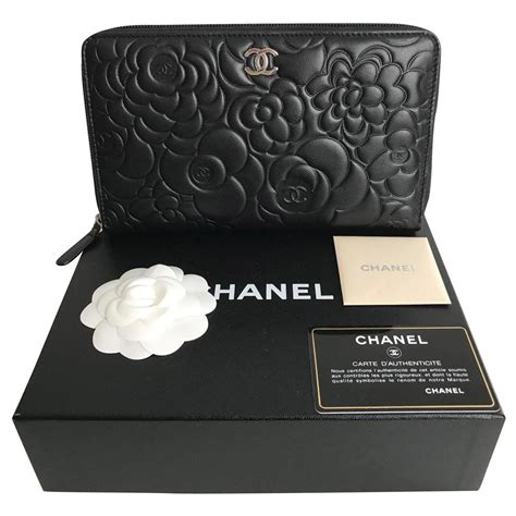 portefeuille chanel camelia